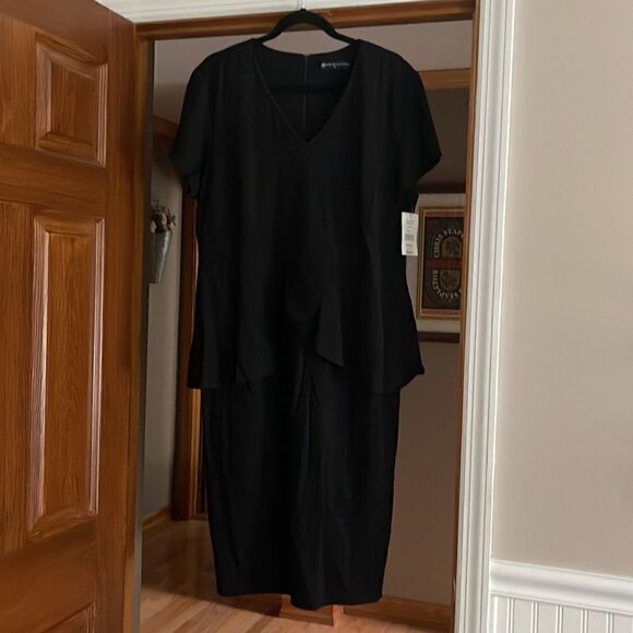 Black Peplum Dress!   - Picture 2 of 9